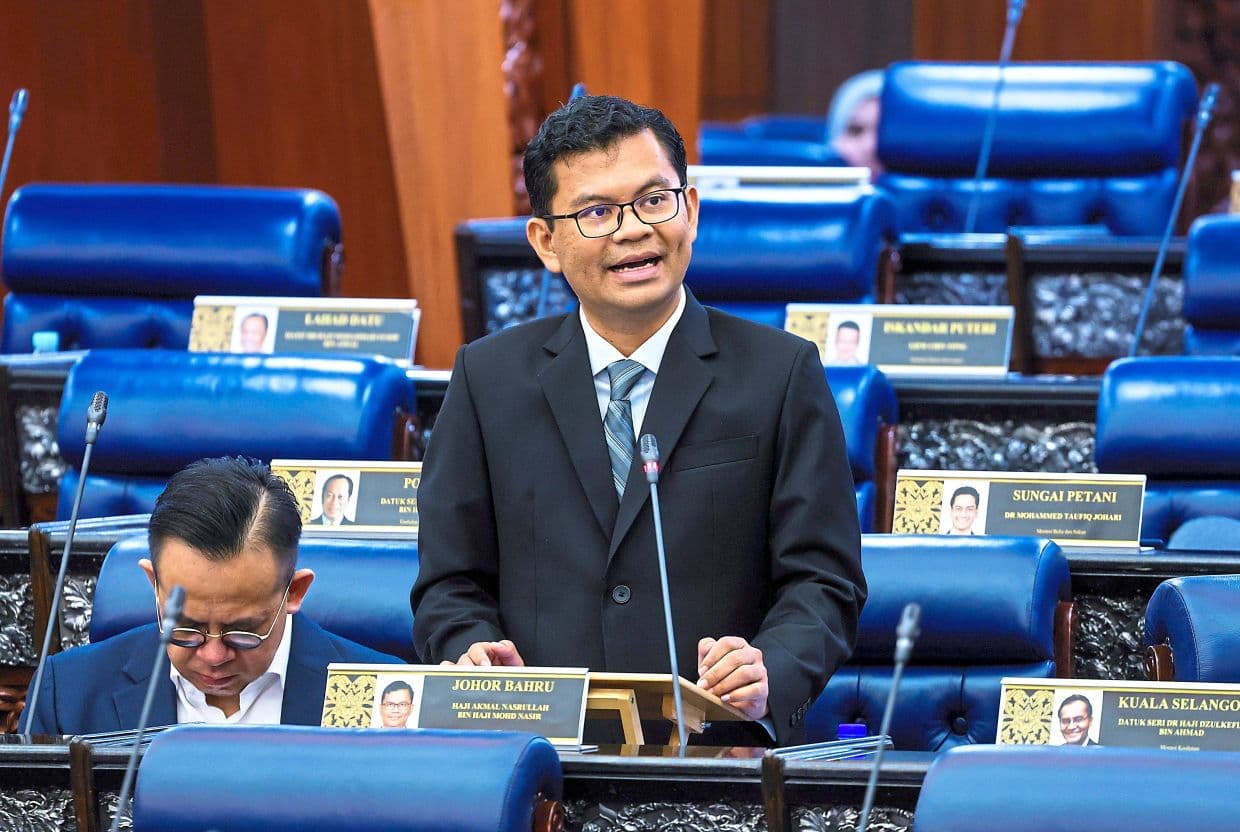 Gov't guarantees safe, sufficient petroleum stocks for rest of 2026, says Akmal