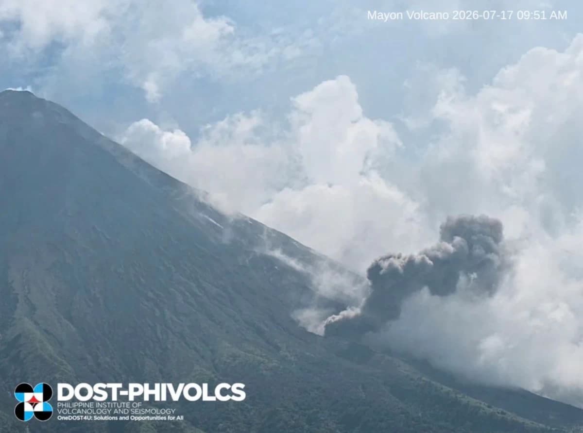 Phivolcs warns of light ashfall amid ongoing ash emission at Mayon