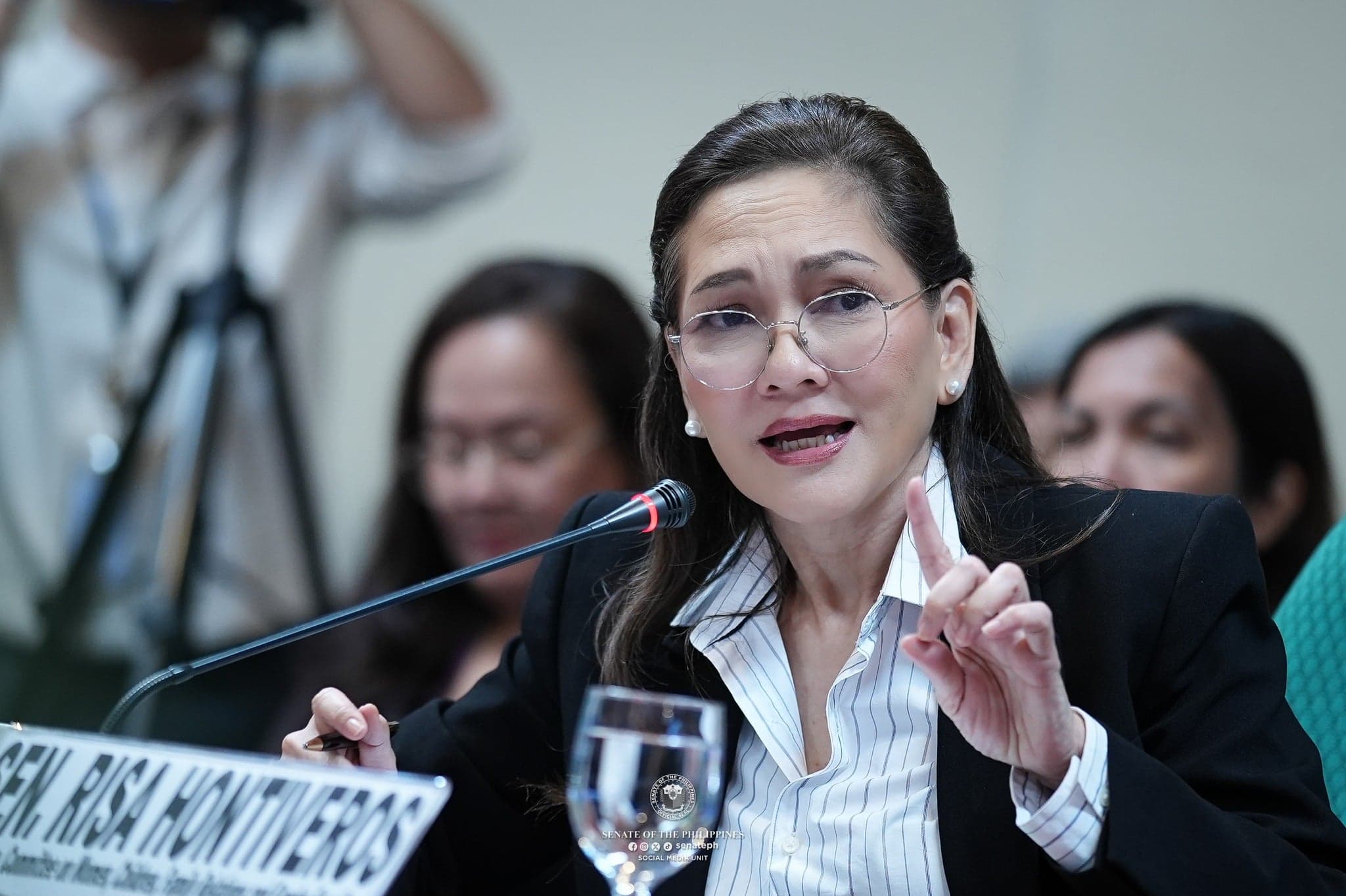Hontiveros seeks Senate probe on ERC electric bill policy