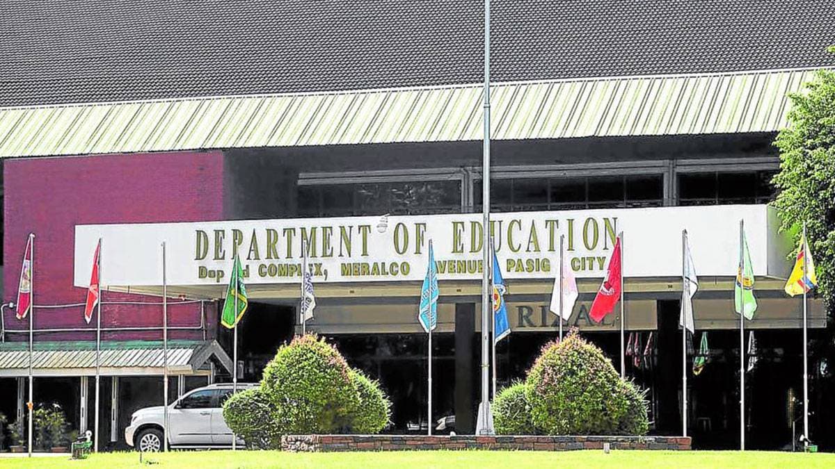 Less than half of public schools have CCTVs, guards - DepEd