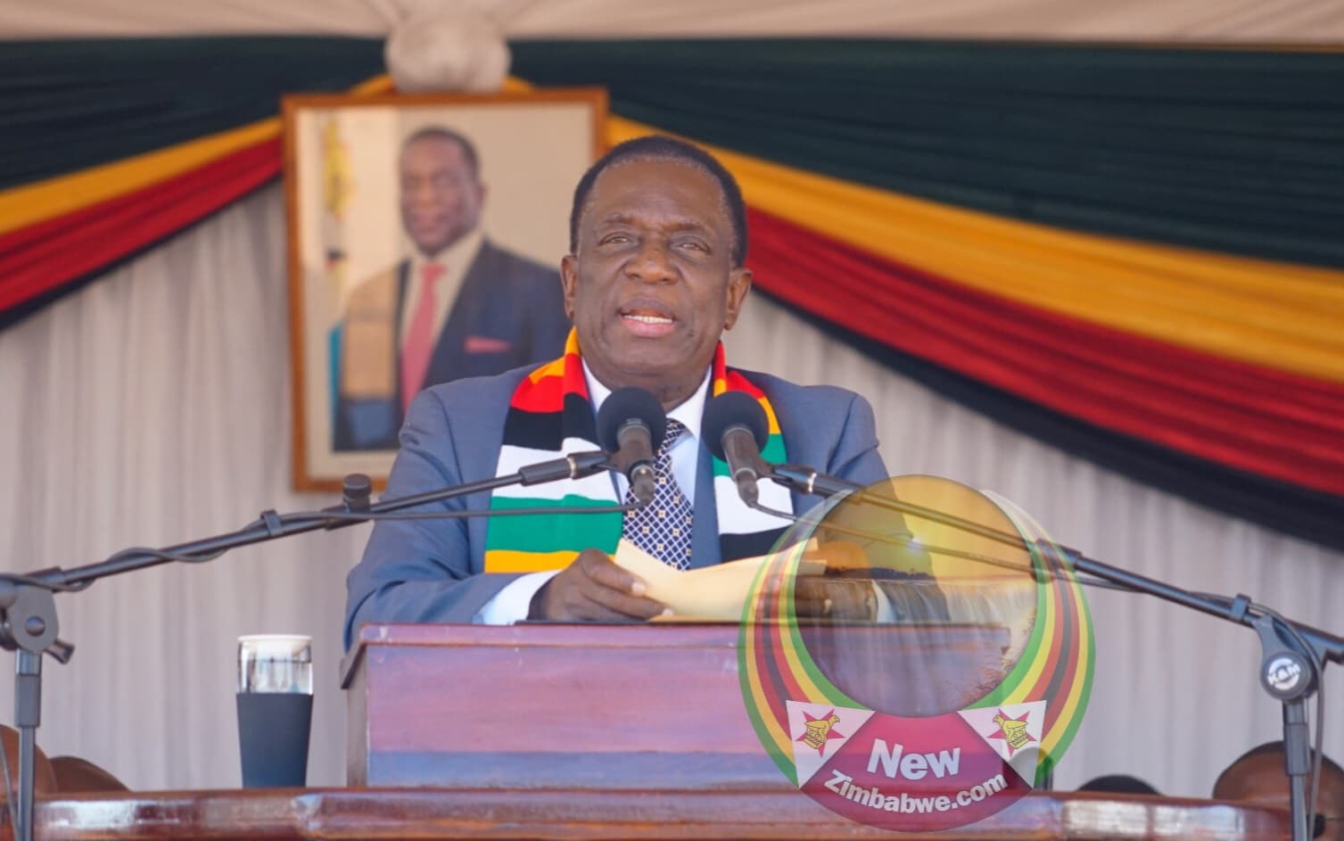 Mnangagwa seeks more donations as Zimbabwe struggles to repatriate citizens from South Africa