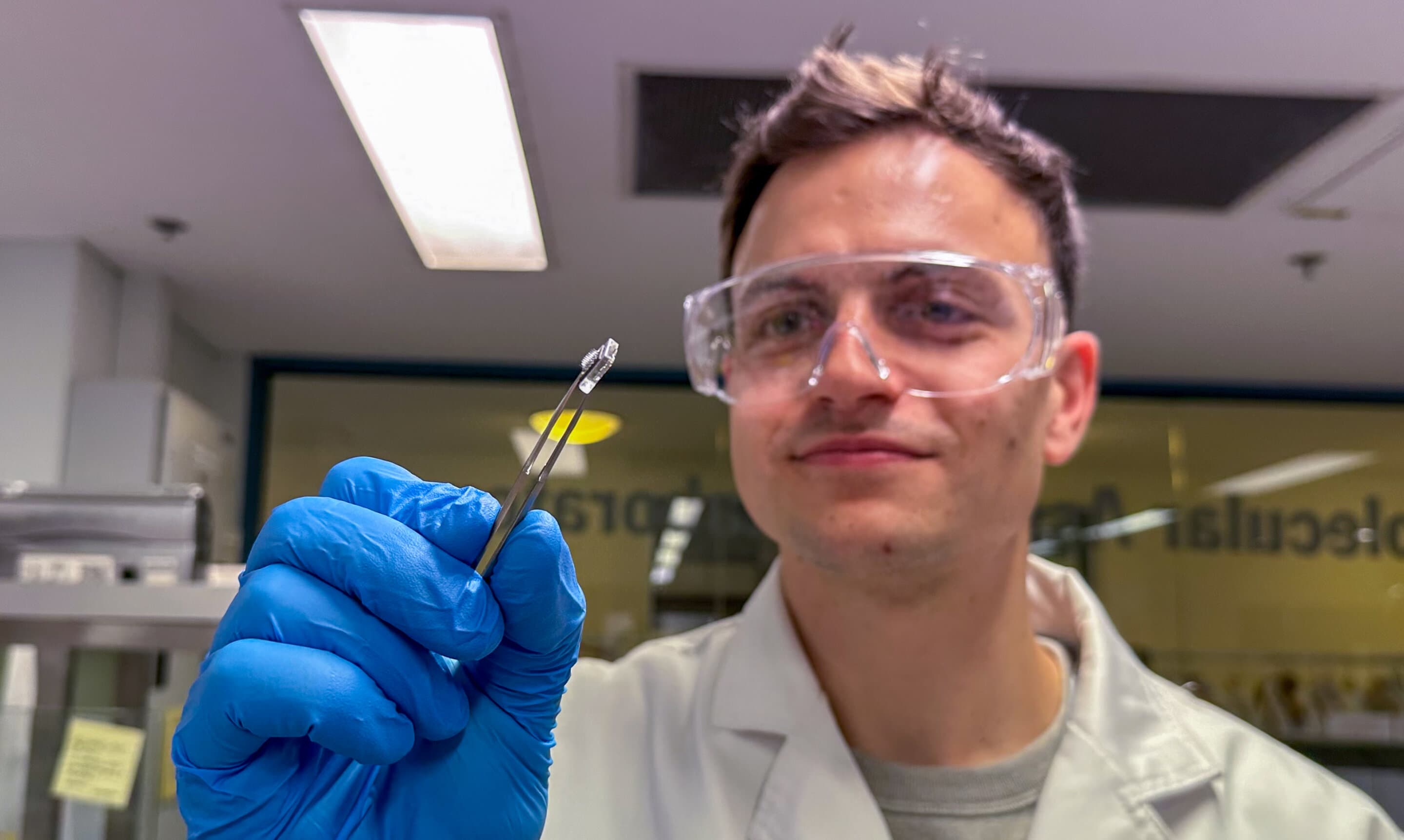 Dry mRNA vaccine patches reveal design rules for room-temperature storage