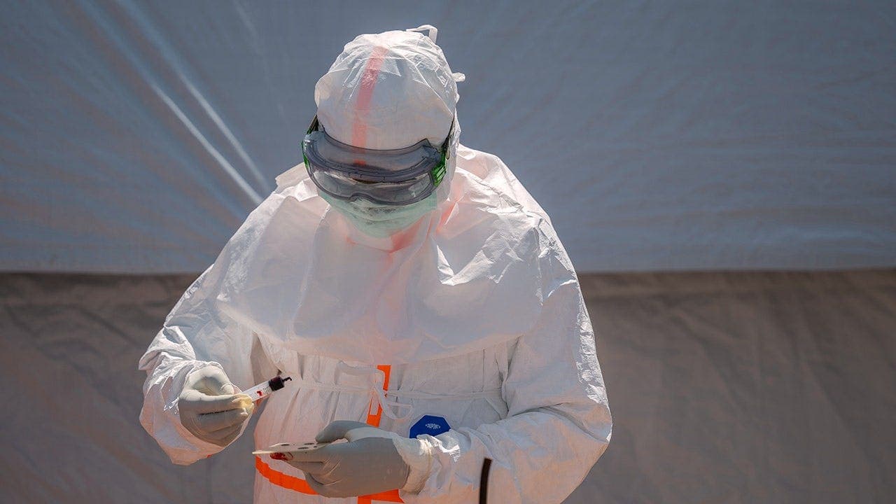 Another US citizen tests positive for Ebola virus while working in Congo amid record outbreak - Fox News