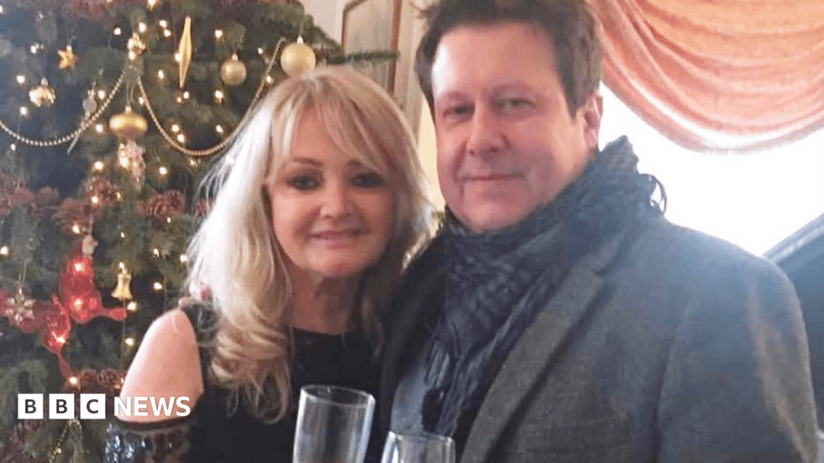 I asked Bonnie Tyler for an autograph at 15 - then spent Christmas with her for 30 years
