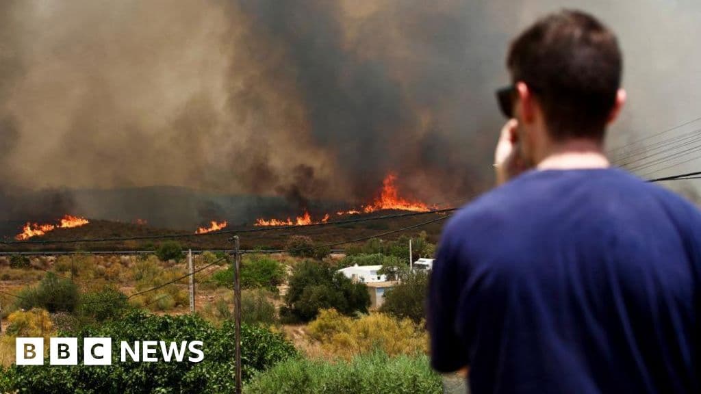 'Really frightening, unbelievably quick': Witnesses describe fleeing deadly Spain wildfire - BBC