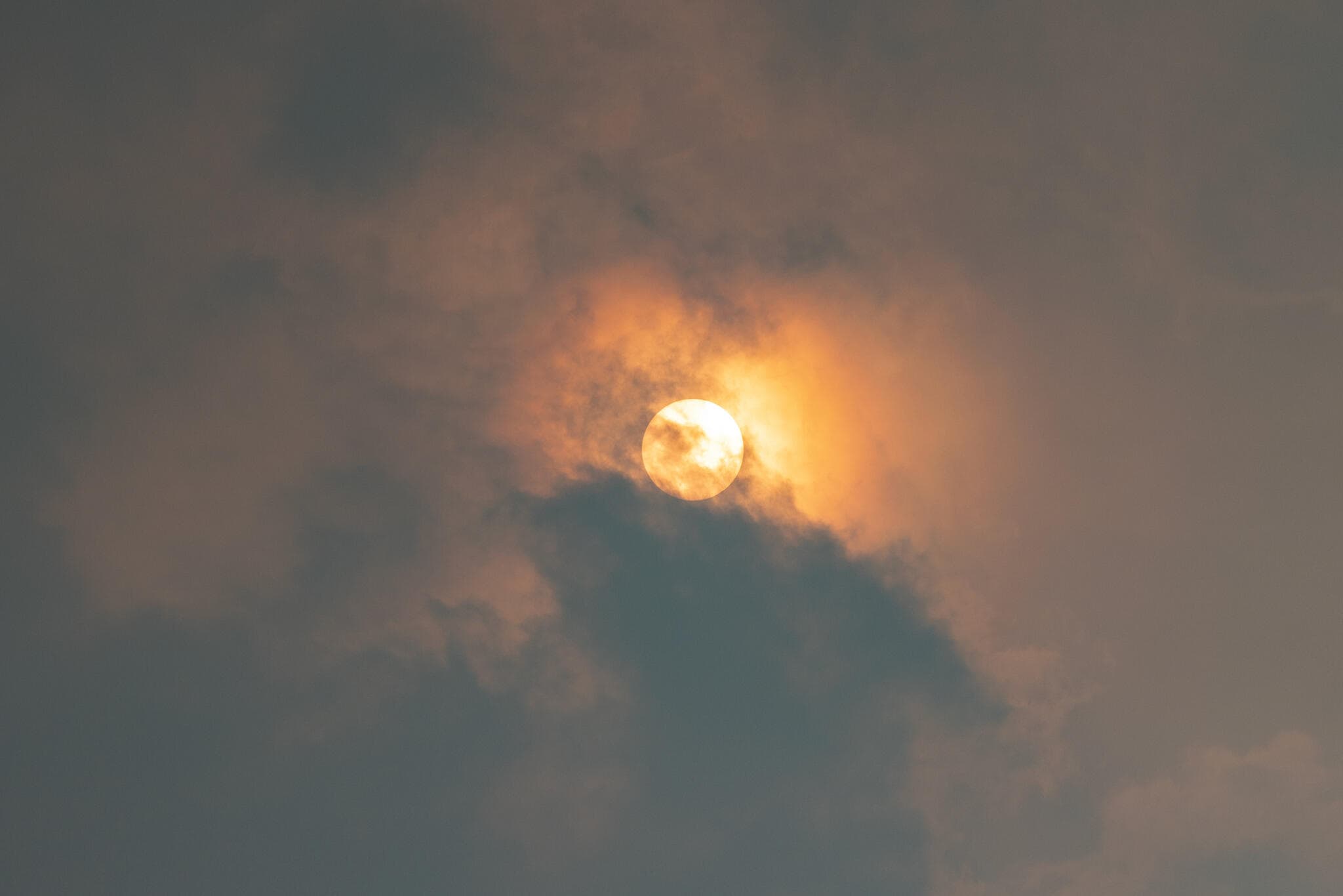 Air quality alerts issued for Massachusetts as wildfire smoke blankets the region