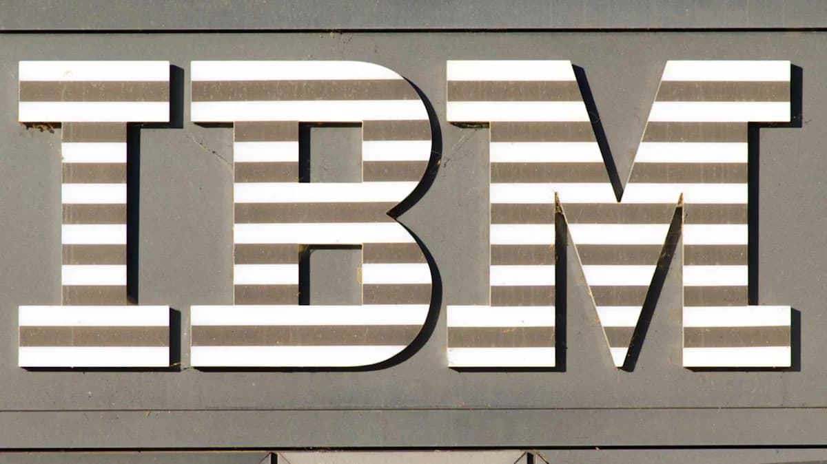 IBM stock plummets more than 25% on Q2 earnings warning - Yahoo Finance
