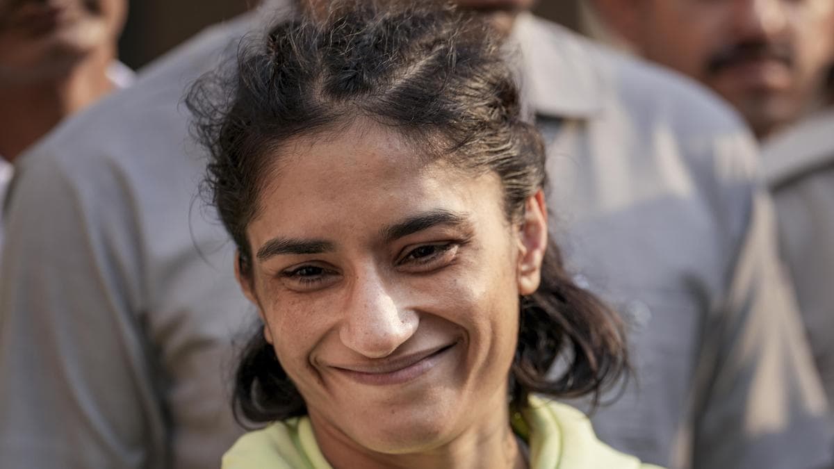 Delhi HC gives two weeks to Wrestling Federation to decide on show-cause notice to Vinesh Phogat