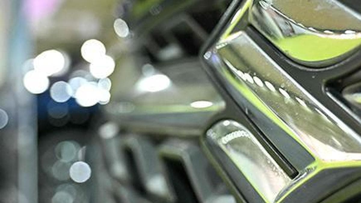 Consumer commission asks car dealer to provide E20 supported car to Raipur doctor