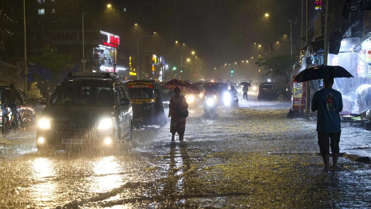 IMD issues red alert for Mumbai, Thane and Raigad; urges people to avoid non-essential travel