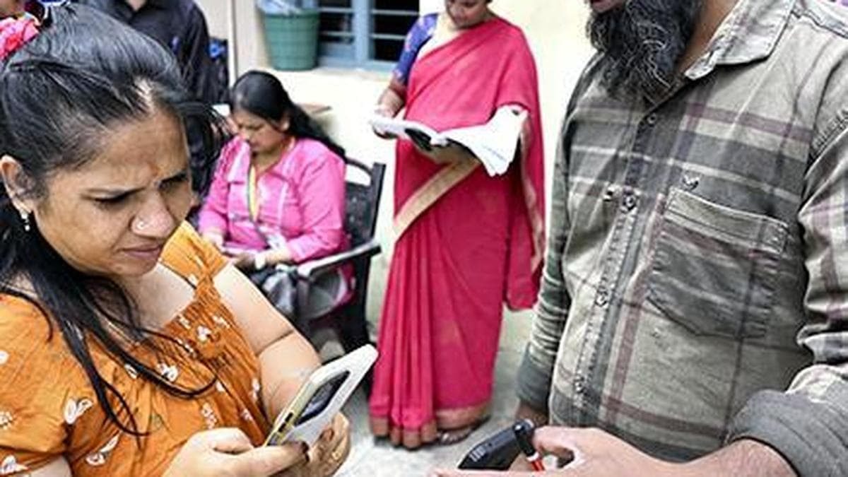 Karnataka SIR: Enumeration form distribution crosses 77% in Karnataka
