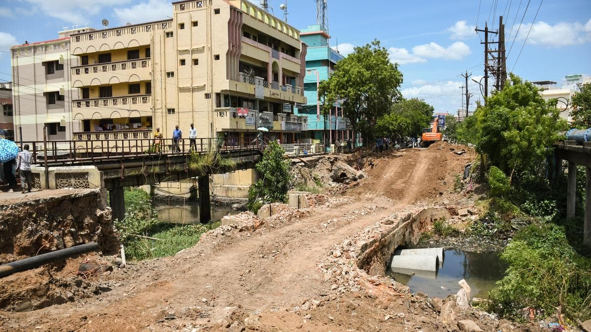 Bridge work across Kottai Vaikal runs into delay in Tiruchi