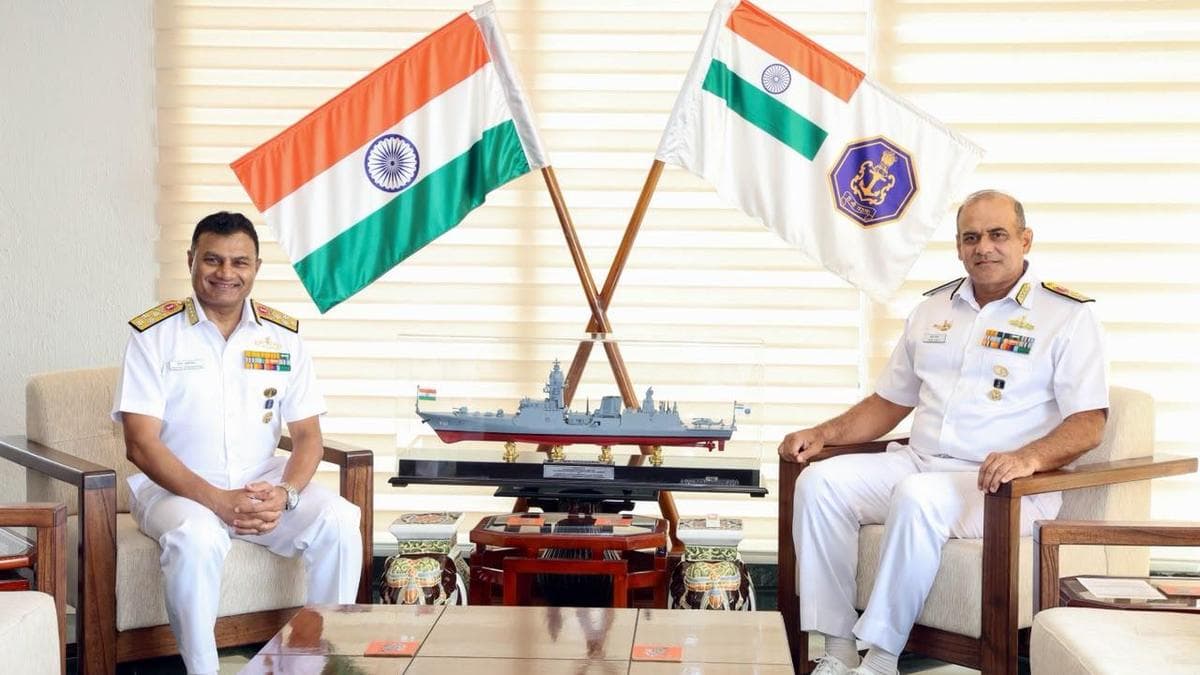 Naval Chief reviews operational preparedness at Eastern Naval Command