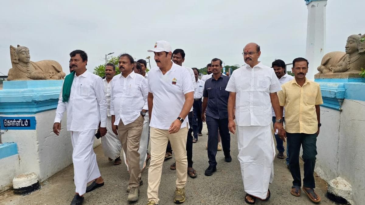 Anbumani calls upon youth of Tamil Nadu to protest against Karnataka plan to build dam at Mekedatu