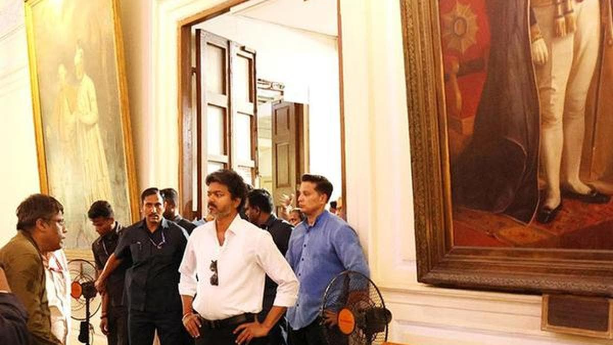 Is there any bar on allowing outsiders in Cabinet meetings? | Explained