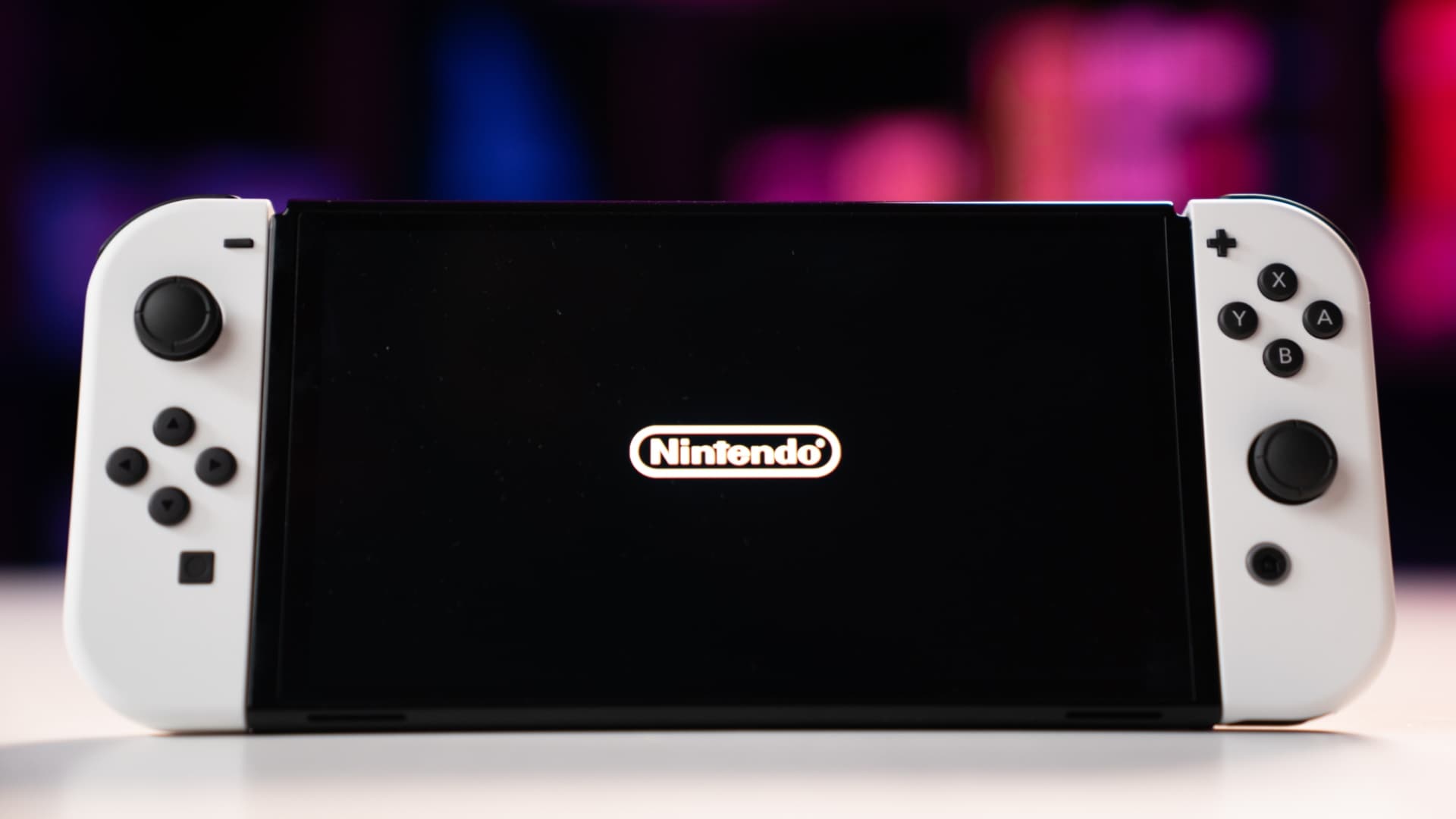 Rumor says Nintendo is "considering" Switch 2 OLED and could begin production by the end of the year